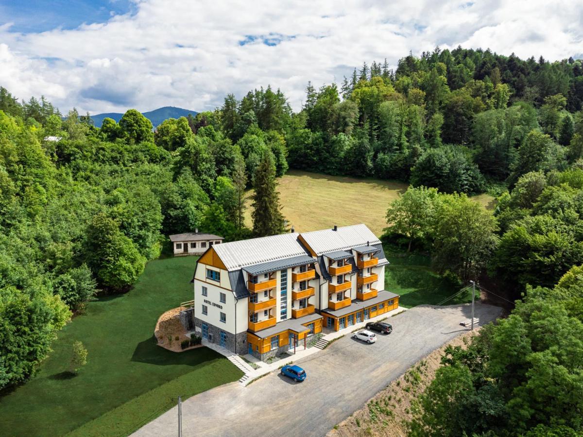 Hotel Edvard Frenštát pod Radhoštěm Extérieur photo